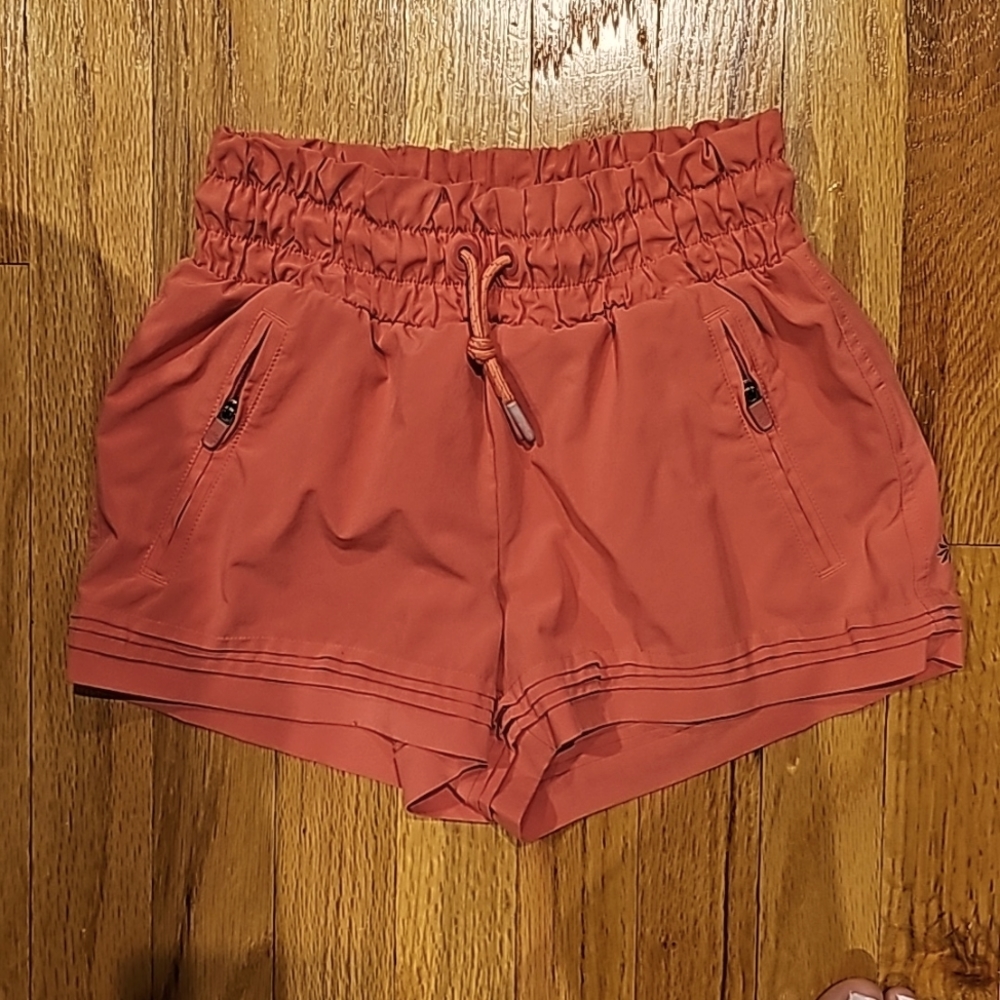 Athleta girls shorts in Coral Medium 8/10